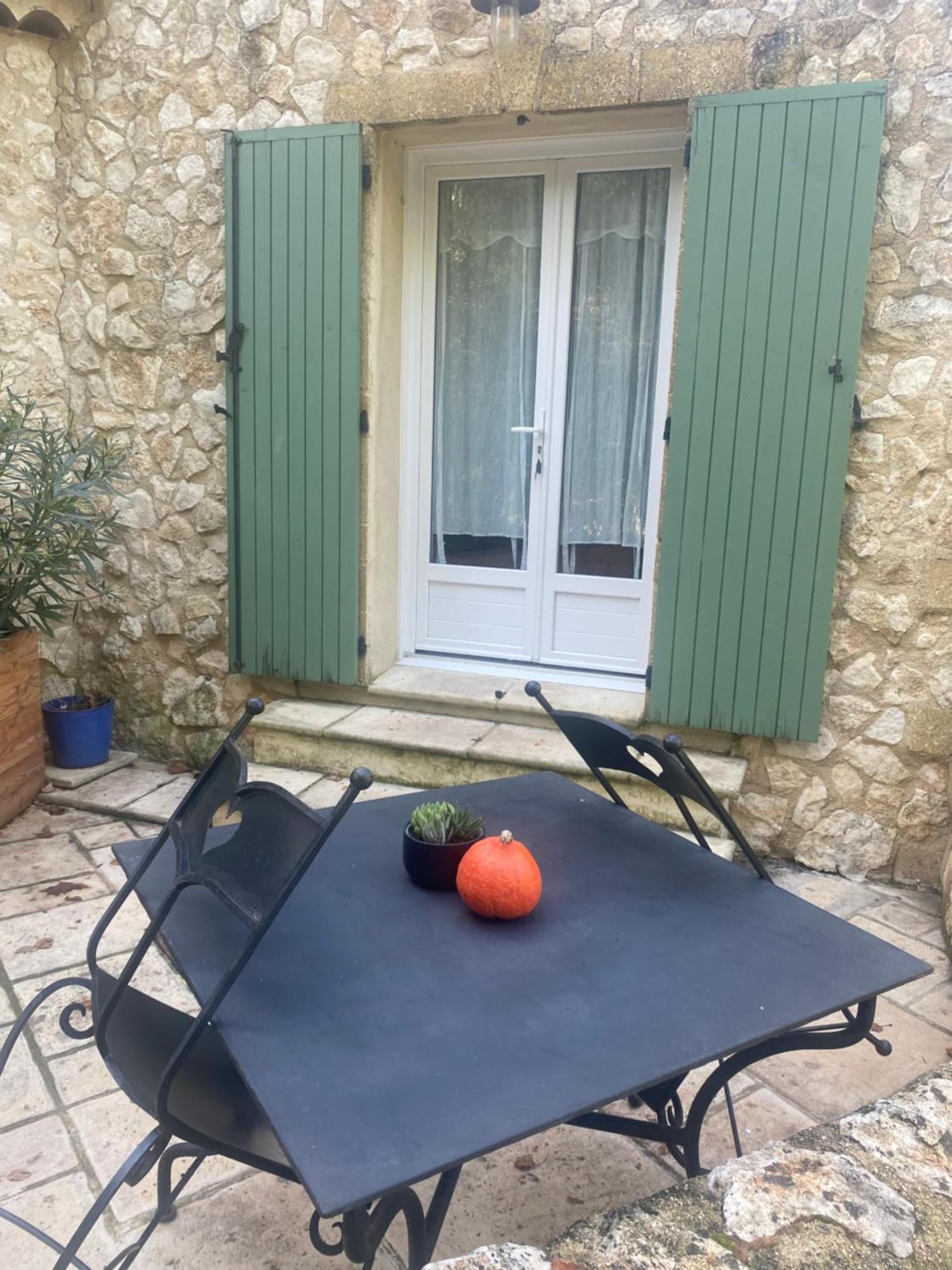 Mas De L'Ile Bed & Breakfast Avignon Exterior photo
